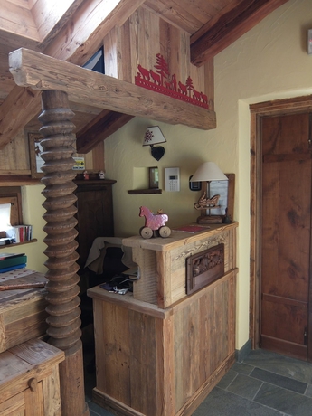 Imagen de los interiores del La Luge D'antan. Foto 18