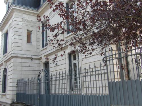 Imagen general del La Maison Blanche – Appart’hôtels Climatisés De Charme Chic Et Cosy – Centre-ville. Foto 3