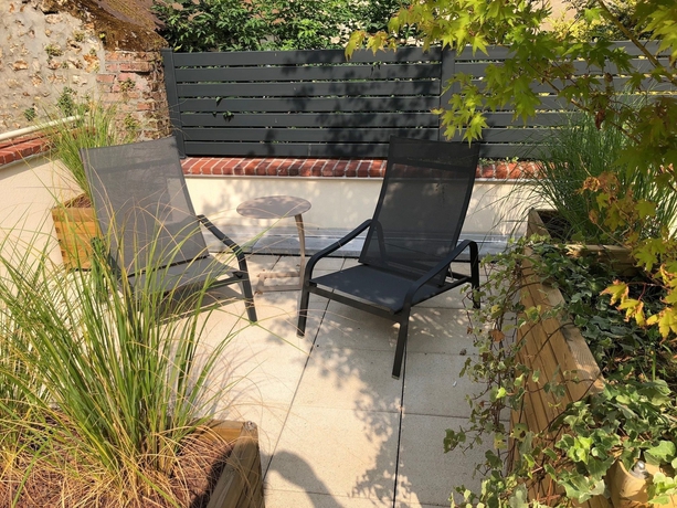 Imagen de los exteriores del La Maison D?eug&egrave;ne ? Appartements &agrave; Honfleur. Foto 16