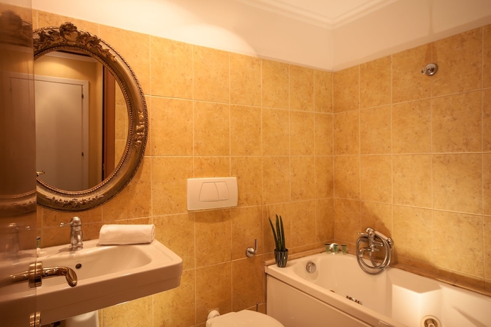 Imagen de la habitación del La Maison Royale, Borgo. Foto 15