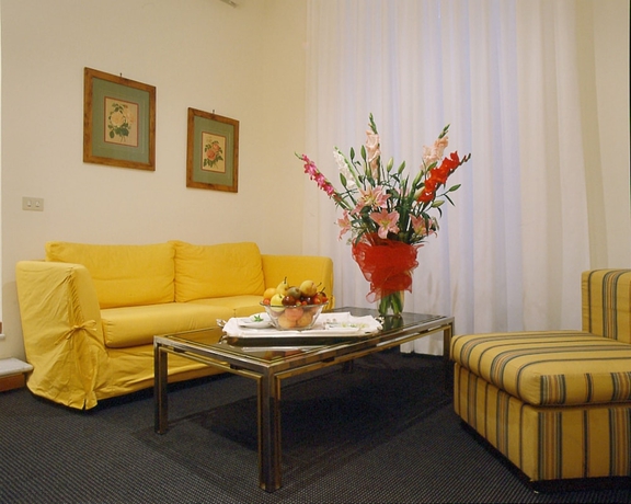 Imagen de los interiores del La Maison Royale, Borgo. Foto 19