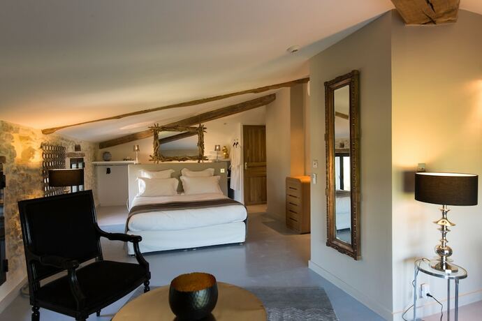 Imagen de la habitación del La Maison de Crillon. Foto 19