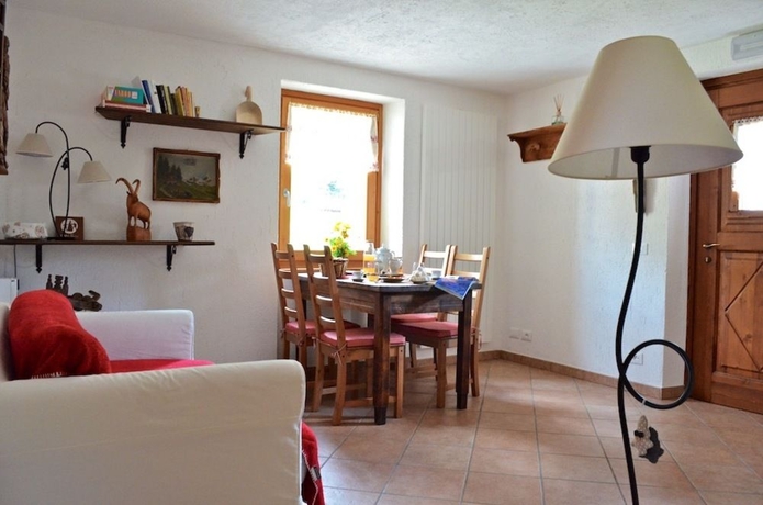 Imagen de los interiores del La Maison de Jos&egrave;. Foto 11