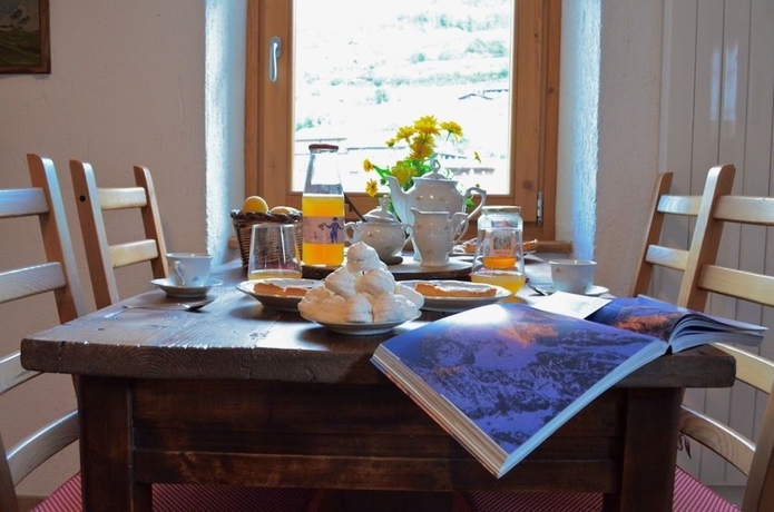 Imagen de los interiores del La Maison de Jos&egrave;. Foto 14