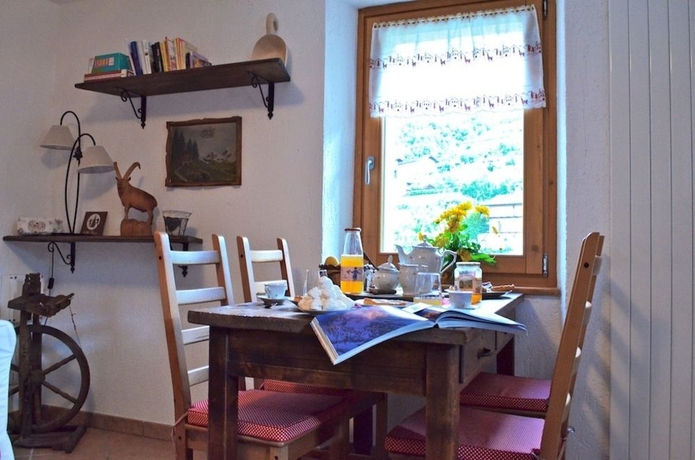 Imagen de los interiores del La Maison de Jos&egrave;. Foto 15