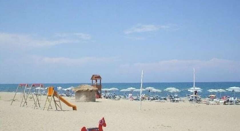 Imagen general del La Marina residence club. Foto 9