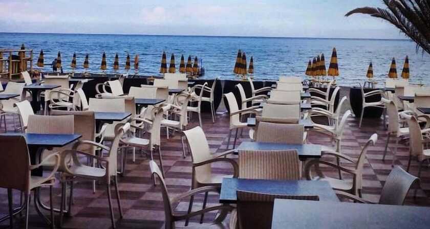 Imagen general del La Marina residence club. Foto 11