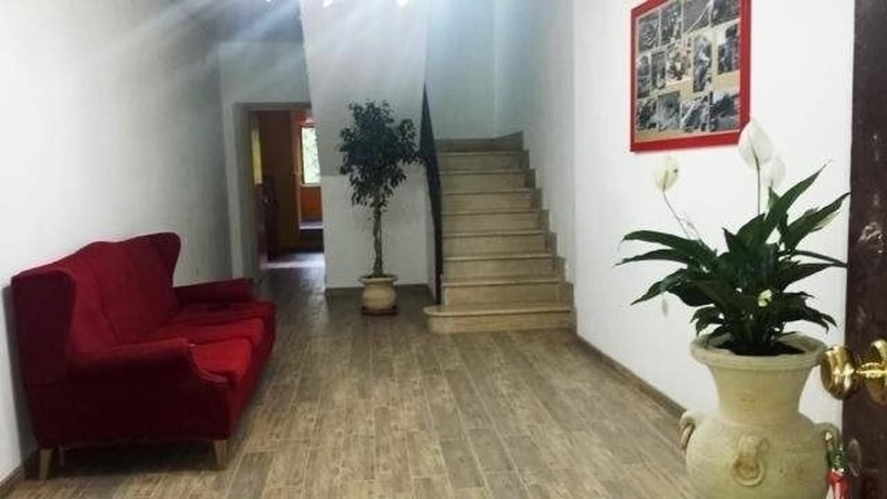 Imagen de los interiores del La Marinella. Foto 17