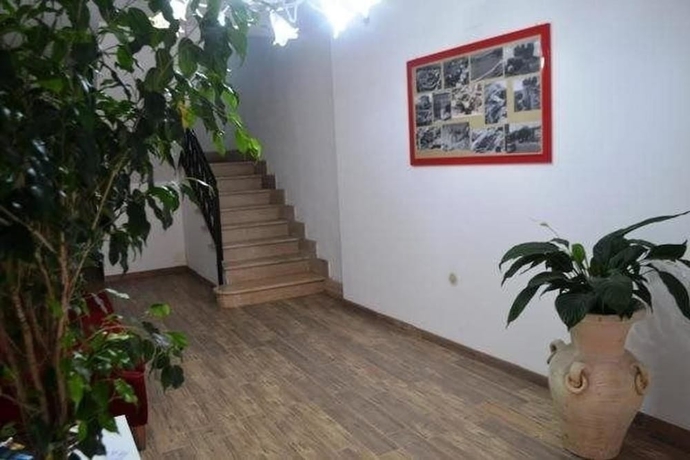 Imagen de los interiores del La Marinella. Foto 19
