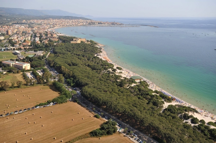 Imagen de los exteriores del La Meta Alghero Rugby. Foto 17