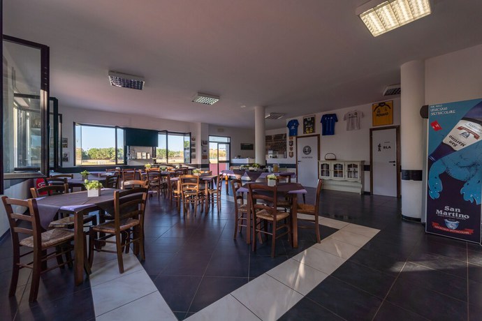 Imagen del bar/restaurante del La Meta Sporting Rooms. Foto 4