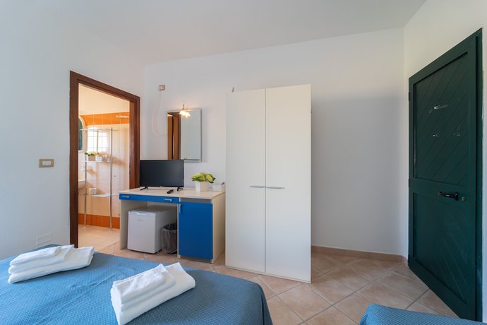 Imagen de los interiores del La Meta Sporting Rooms. Foto 15