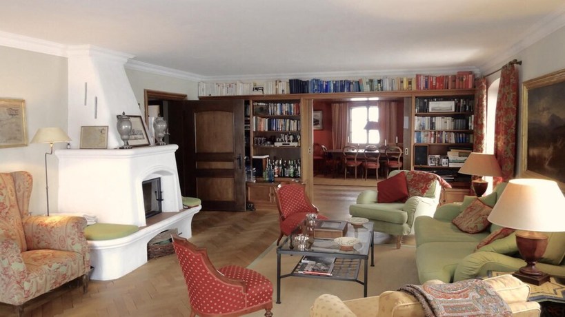 Imagen de la habitación del La Pause Musicale Near Salzburg Austria Luxury Chalet Swimming Lake. Foto 4