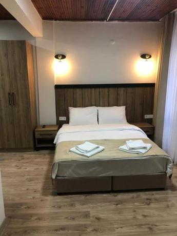 Imagen de la habitación del La Pera Suites. Foto 3