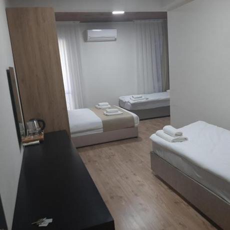 Imagen de la habitación del La Pera Suites. Foto 4