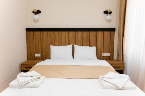 Imagen de la habitación del La Pera Suites. Foto 6