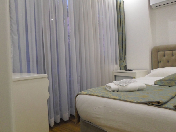 Imagen de la habitación del La Petite Maison. Foto 2