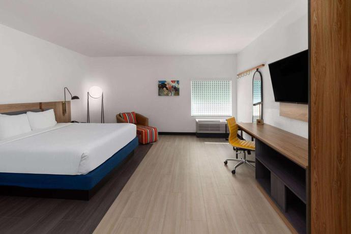 Imagen de la habitación del La Quinta Inn & Suites by Wyndham El Paso East Loop-375. Foto 6