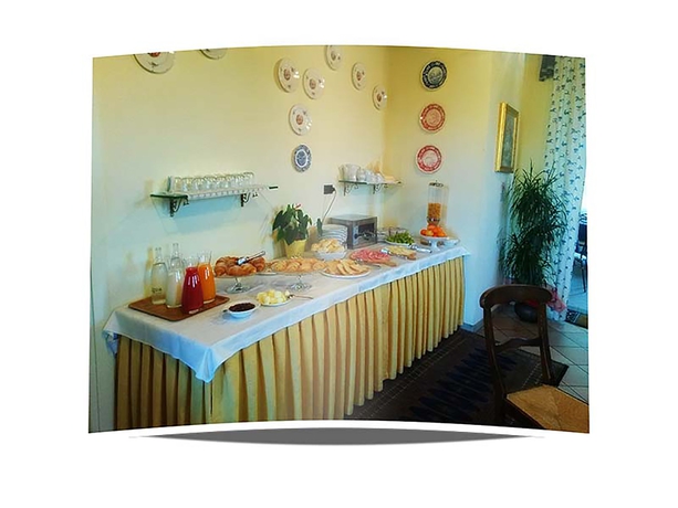 Imagen del bar/restaurante del La Regibussa Hotel Ristorante. Foto 3