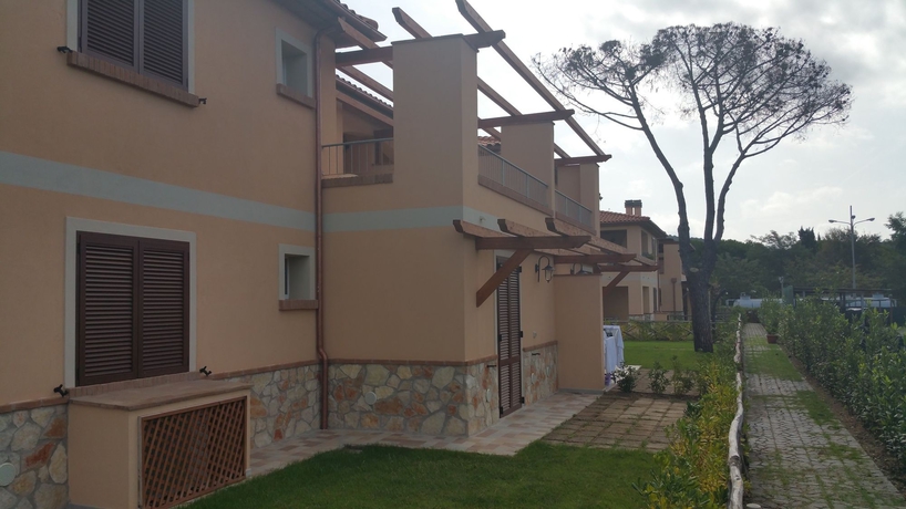 Imagen de los exteriores del La Residenza Del Golfo. Foto 9