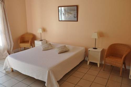 Imagen de la habitación del La Sapini&egrave;re, Saint-Laurent-sur-Mer. Foto 5