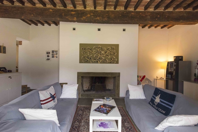 Imagen de los interiores del La Scuderia. Foto 19