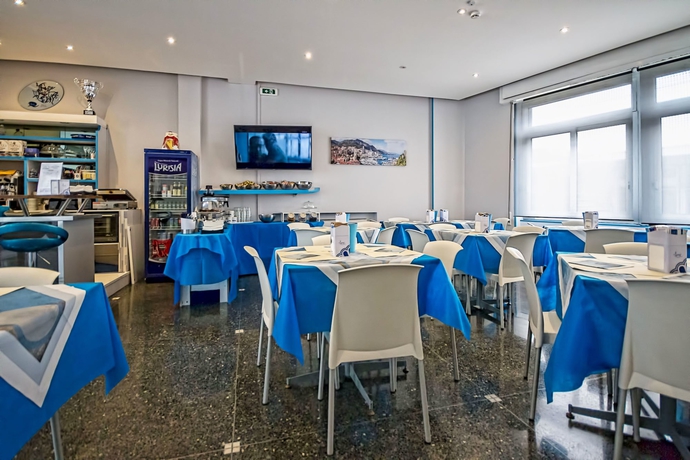 Imagen del bar/restaurante del La Vela Hotel. Foto 6