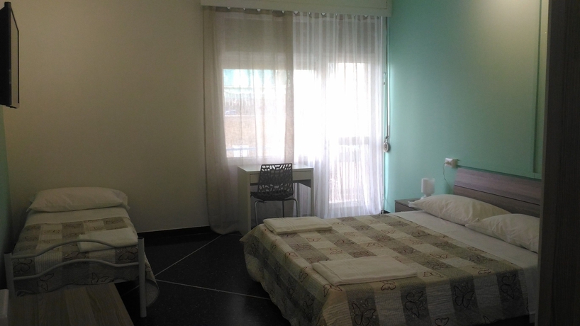 Imagen de la habitación del La Vela Hotel. Foto 15