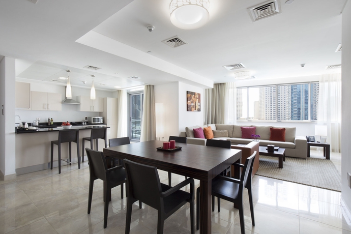 Imagen de los interiores del La Verda Suites and Villas Dubai Marina. Foto 11