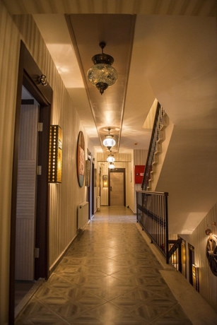 Imagen de los interiores del La Vie Konak Hotel. Foto 14