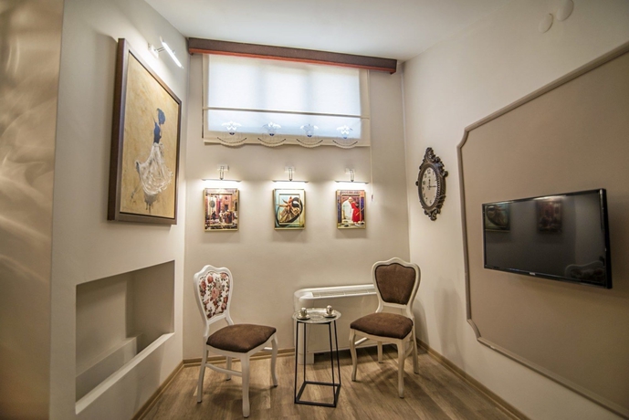 Imagen de los interiores del La Vie Konak Hotel. Foto 17