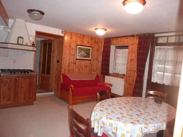 Imagen de los interiores del La Vieille Meison De Pappa. Foto 15