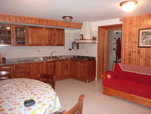 Imagen de los interiores del La Vieille Meison De Pappa. Foto 16