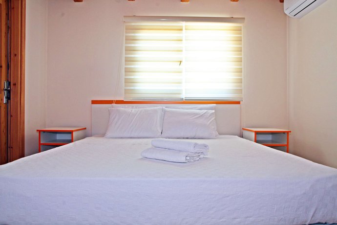 Imagen de la habitación del Lacitrus Villa Hotel. Foto 2
