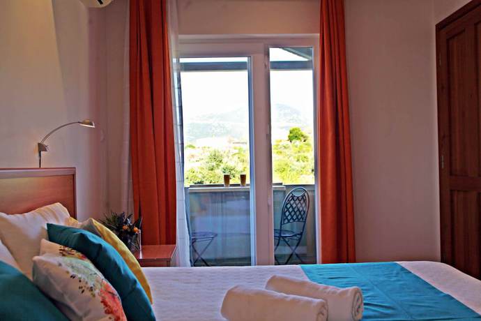Imagen de la habitación del Lacitrus Villa Hotel. Foto 5