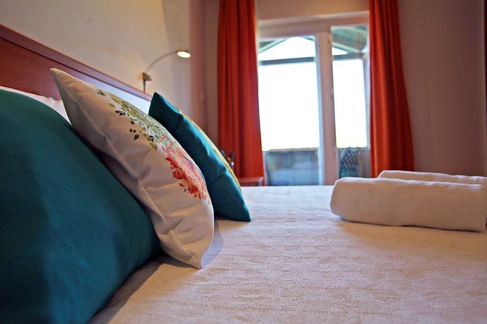Imagen de la habitación del Lacitrus Villa Hotel. Foto 19