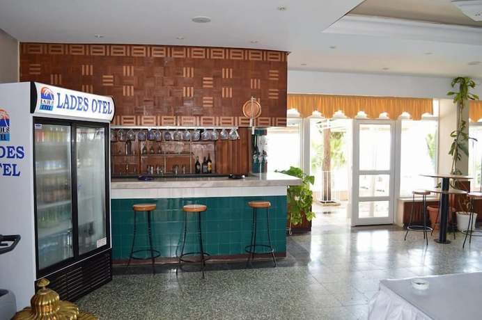 Imagen del bar/restaurante del Lades Hotel. Foto 4