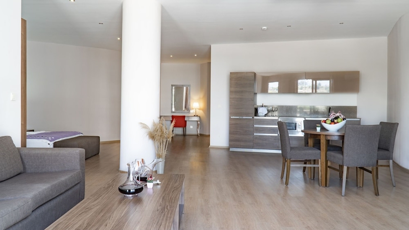 Imagen de la habitación del Ladies Beach Suite Hotel. Foto 2