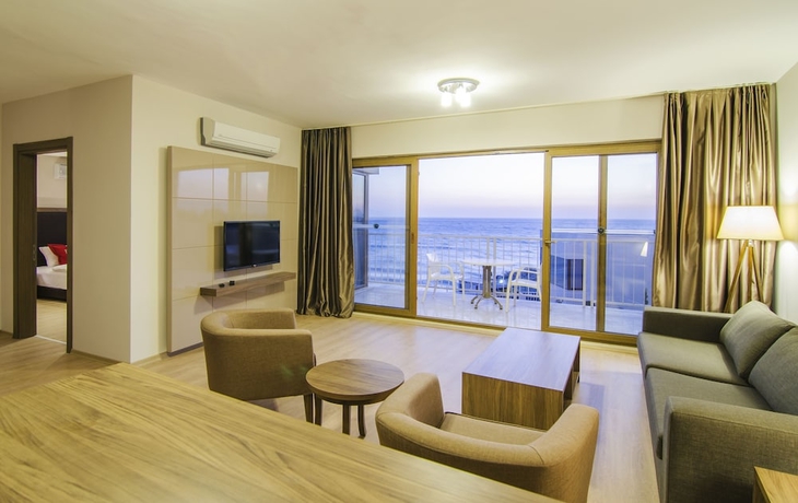 Imagen de la habitación del Ladies Beach Suite Hotel. Foto 4