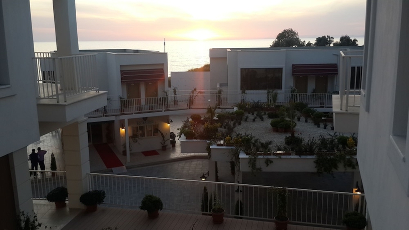 Imagen de los interiores del Ladies Beach Suite Hotel. Foto 18