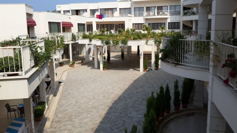 Imagen de los interiores del Ladies Beach Suite Hotel. Foto 19