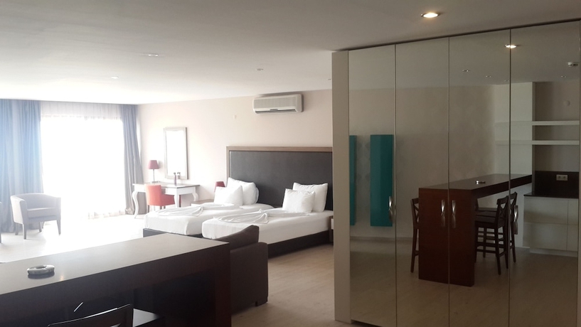 Imagen de la habitación del Ladies Beach Suite Hotel. Foto 14