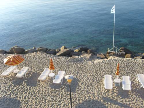 Imagen de la habitación del Ladikos Beach Hotel. Foto 6