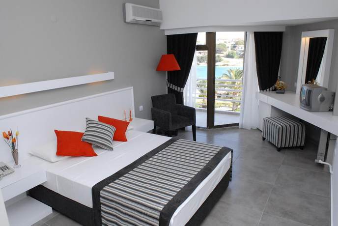 Imagen de la habitación del Ladin Hotel. Foto 2