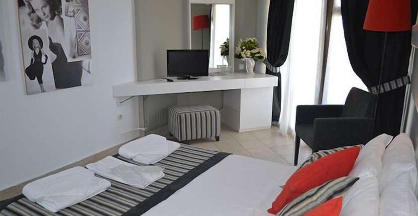 Imagen de la habitación del Ladin Hotel. Foto 3