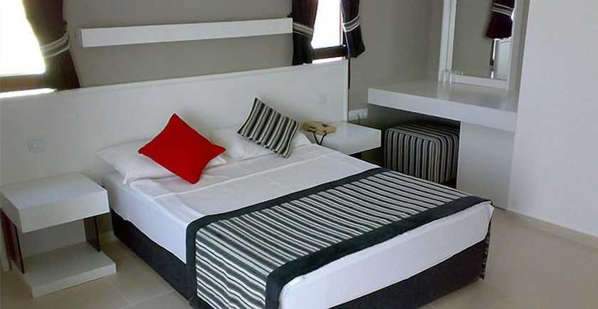 Imagen de la habitación del Ladin Hotel. Foto 8