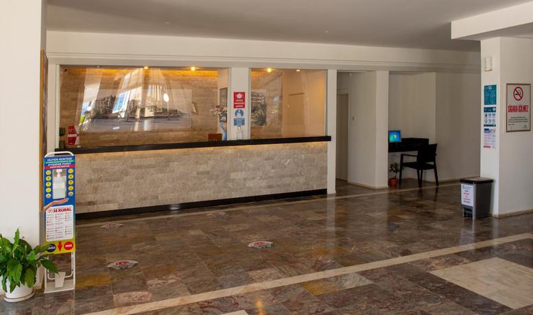 Imagen de los interiores del Ladin Hotel. Foto 20