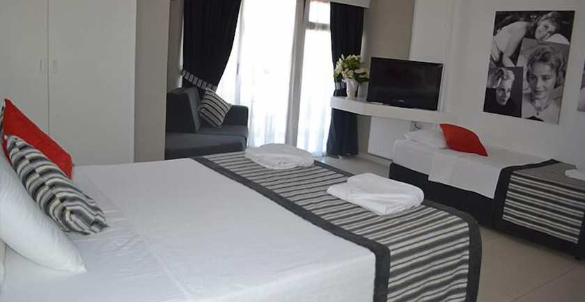 Imagen de la habitación del Ladin Hotel. Foto 15