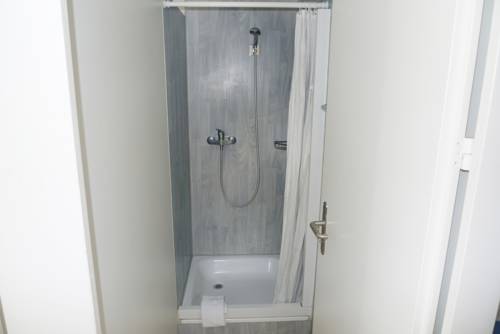 Imagen de la habitación del Lago Lodge. Foto 4