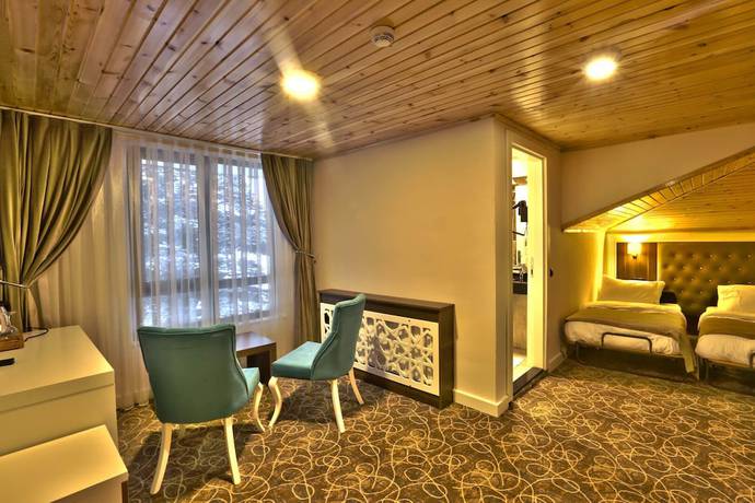 Imagen de la habitación del Lagoon Palace Hotel. Foto 6